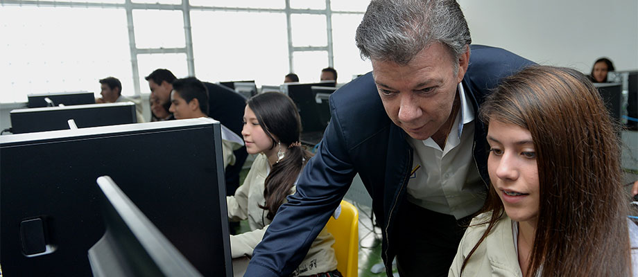 Esto de la tecnología tiene un gran significado en cualquier sector’, dijo el Presidente tras su visita al INEM de Manizales