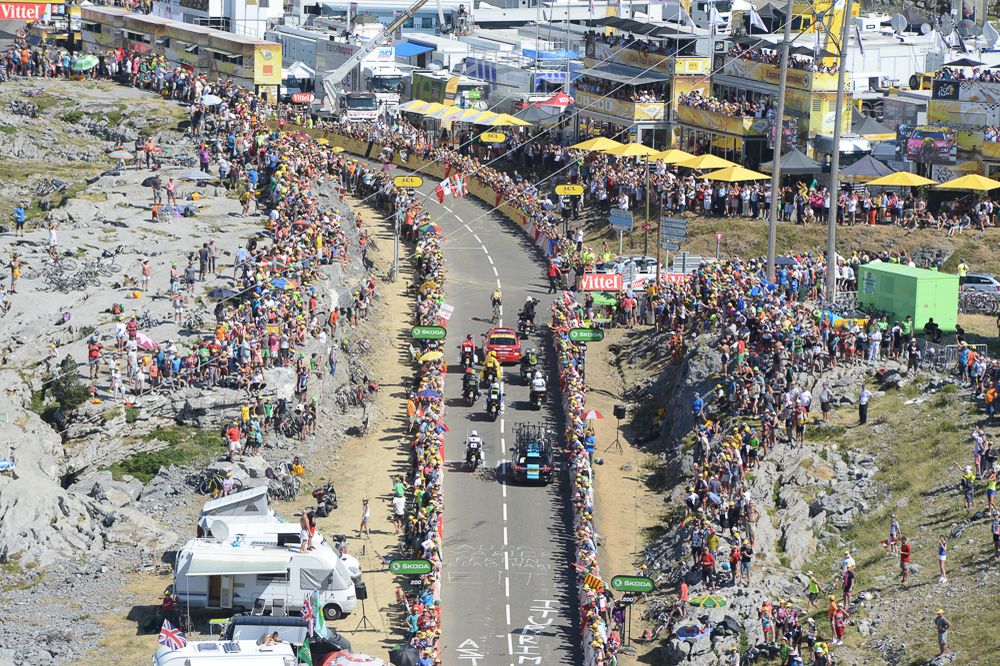 Tour de France 2015 - 10/07/2015 - 10ème Etape - Tarbes / La Pierre Saint Martin - 167Km - Christopher FROOME (SKY) dans le final de l'étape