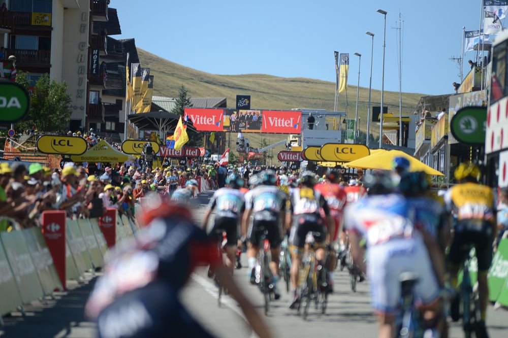 Tour de France 2015 - 25/07/2015 - 20ème Etape - Modane / l'Alpe d'Huez - 110,5km - Le grupetto à l'arrivée