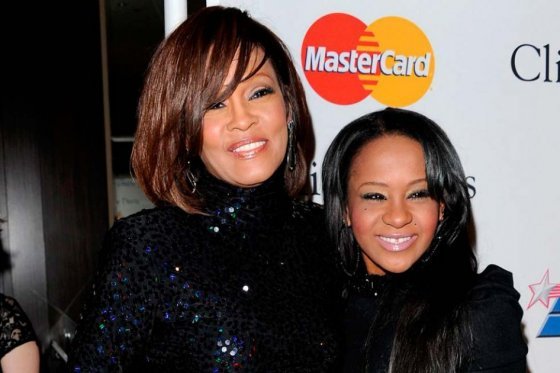 Whitney Houston y su hija, Bobbi Kristina Brown.Foto: Showbiz