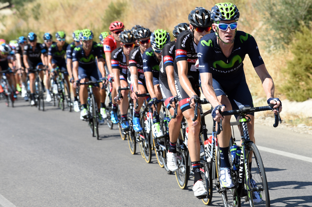 Rory Sutherland chases on stage six of the 2015 Tour of Spain