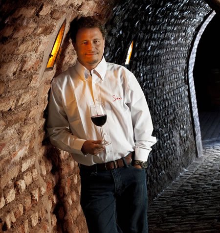 Carlos Concha, uno de los más acreditados enólogos y conocedores de vino, que vino de Chile. Foto: La Pluma & La Herida