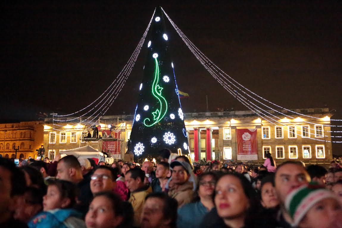 Alcalde Mayor enciende la navidad en Bogotá