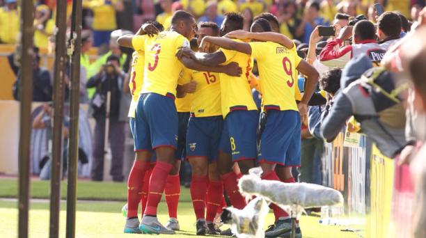 Ecuador celebra primer Gol ante Uruguay