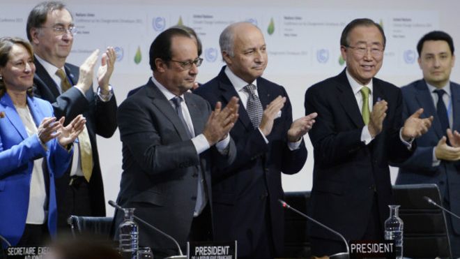 El-presidente-de-Francia-Francois-Hollande-el-ministro-de-relaciones-exteriores-francés-Laurent-Fabius-y-el-secretario-general-de-la-ONU-Ban-Ki-Moon