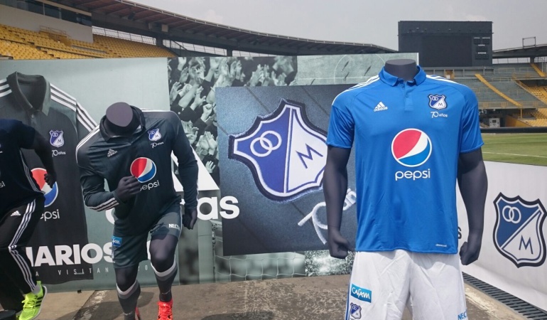 Millonarios presentó su nueva indumentaria para el 2016