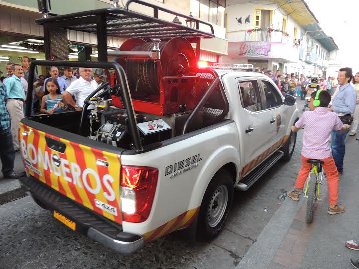 Maquina-de-bomberos-neira