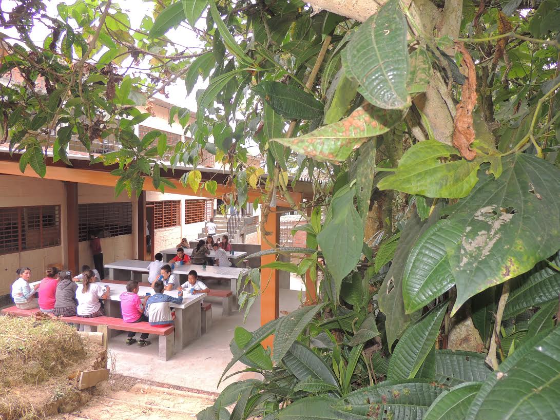 lo costruyeron al aire libre.