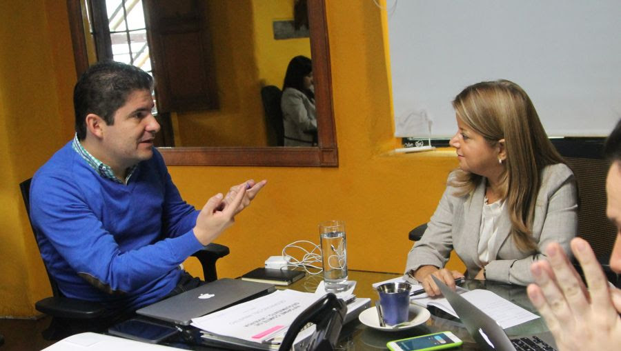 Luis Felipe Henao y Elsa Noguera hacen empalme en temas de vivienda