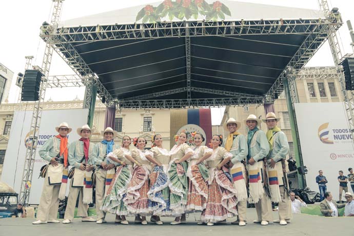 Día de Independencia desde Manizales, a ritmo de música campesina