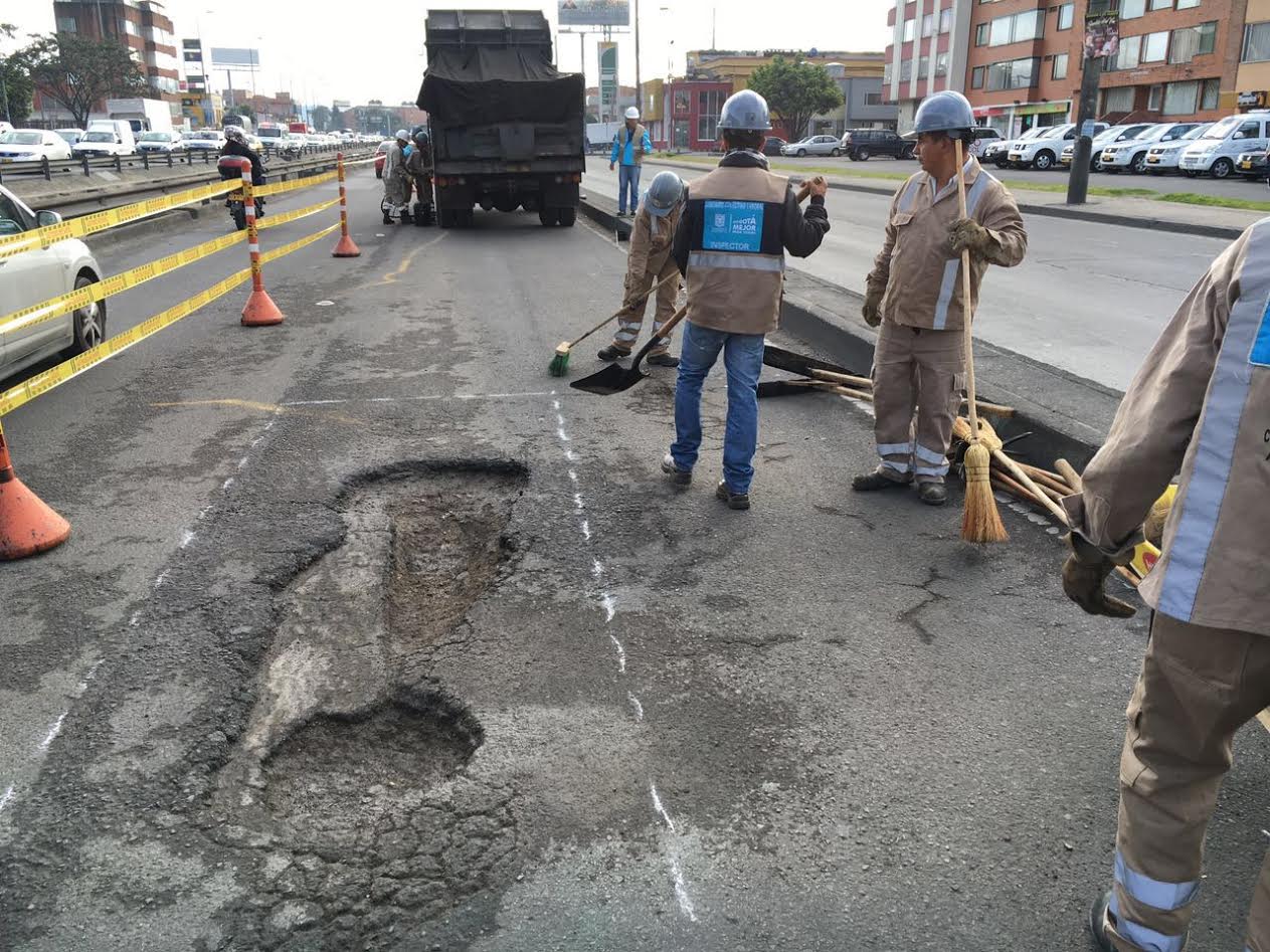 En tres meses se taparán todos los huecos de la avenida Boyacá4