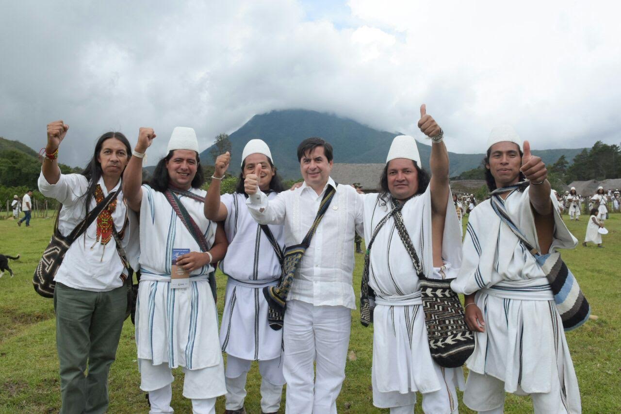 pueblo-arhuaco-dice-si-a-la-paz-y-al-plebiscito5