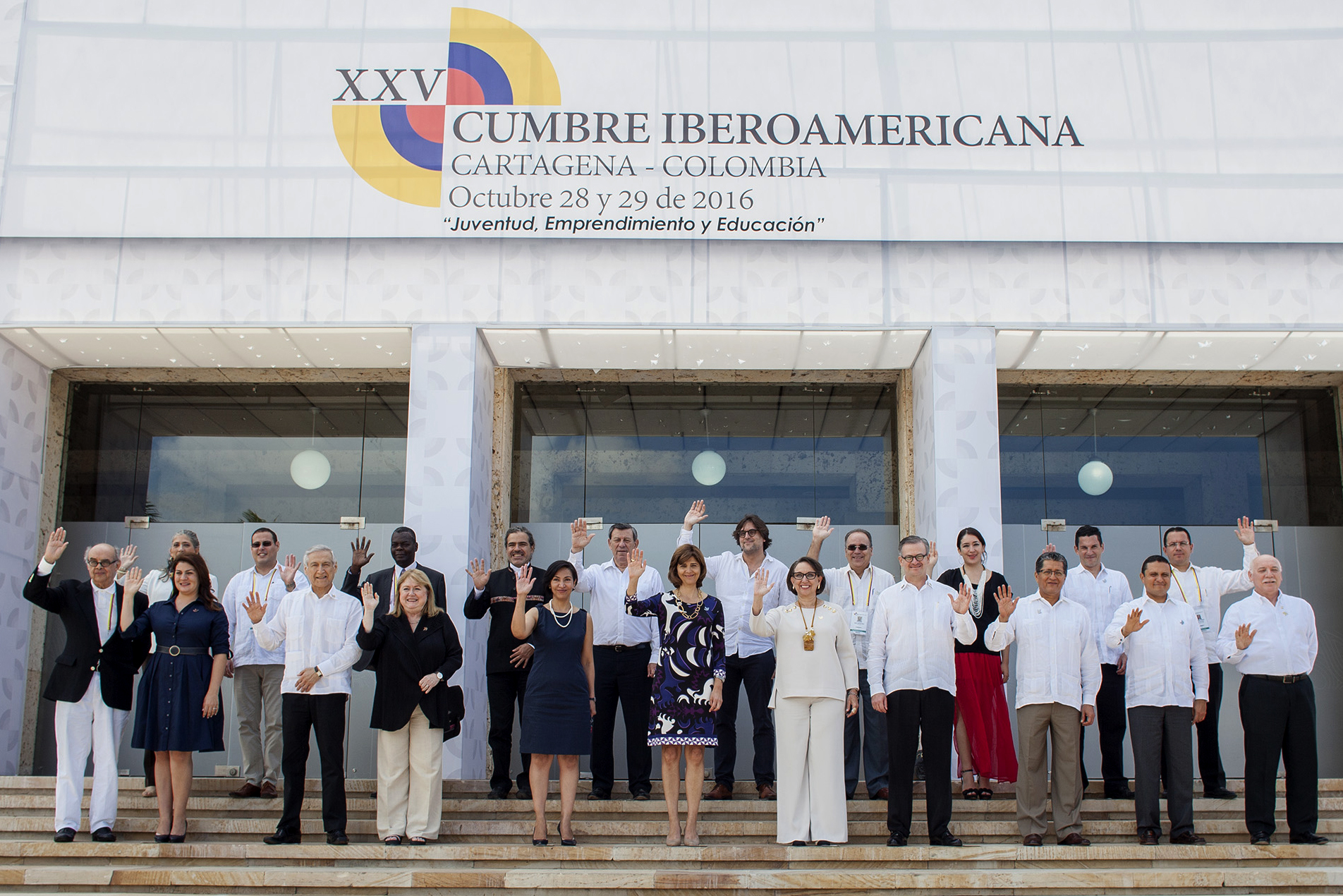 foto-oficial-de-la-reunion-de-ministros-de-relaciones-exteriores-de-la-xxv-cumbre-iberoamericana