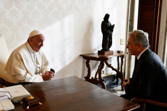 expresidente-uribe-con-el-papa-francisco