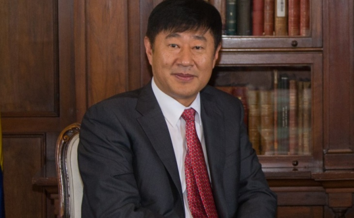 embajador-de-la-republica-popular-china-en-colombia-li-nianping