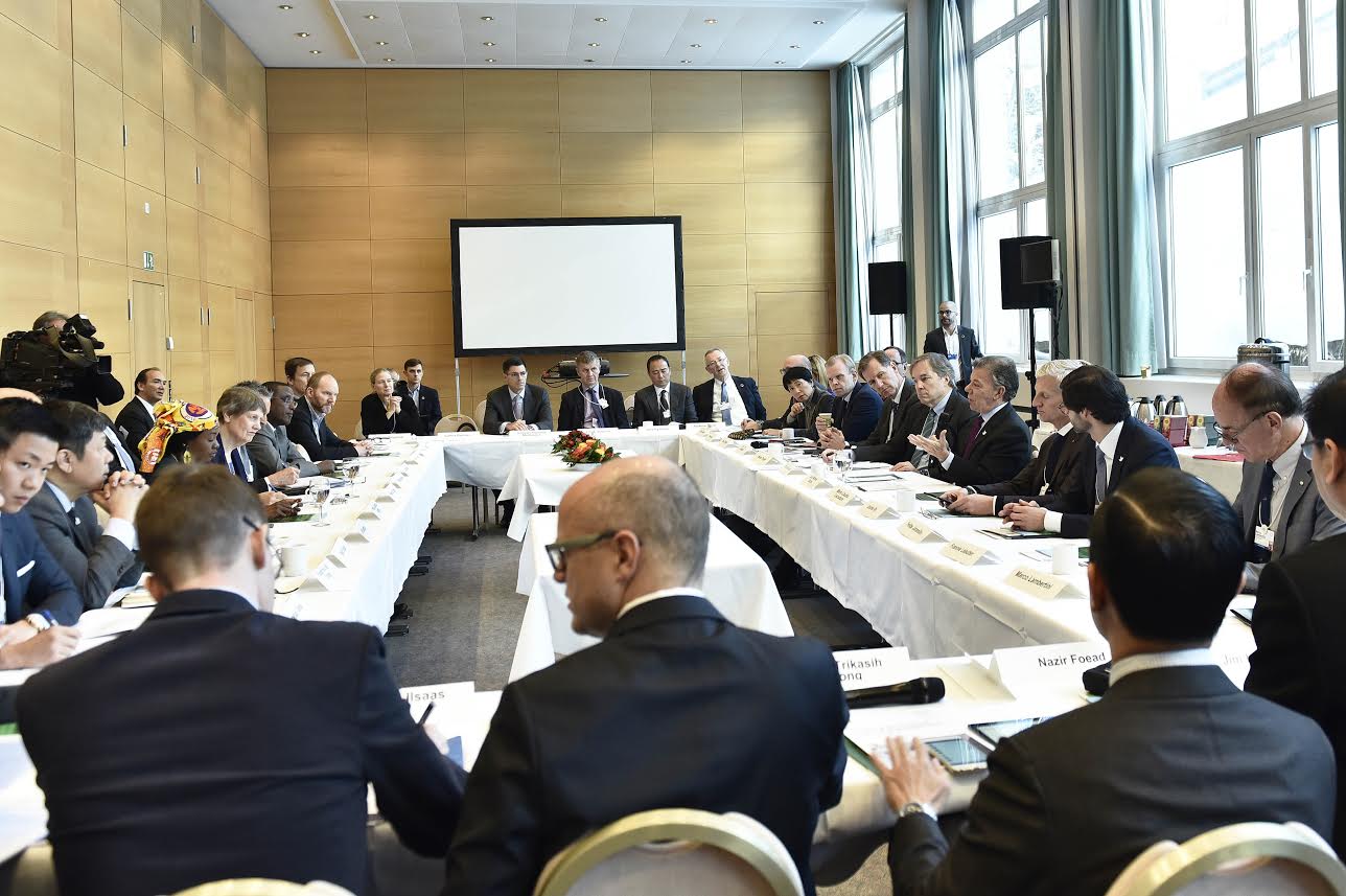 En Davos el Presidente Santos en sesión de la Alianza Forestal Tropical 2020
