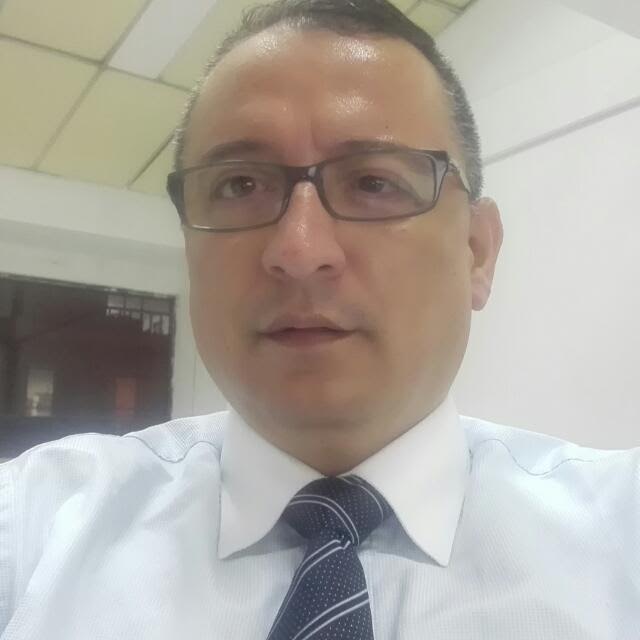 Mayor ( R ) Fredy Muñoz