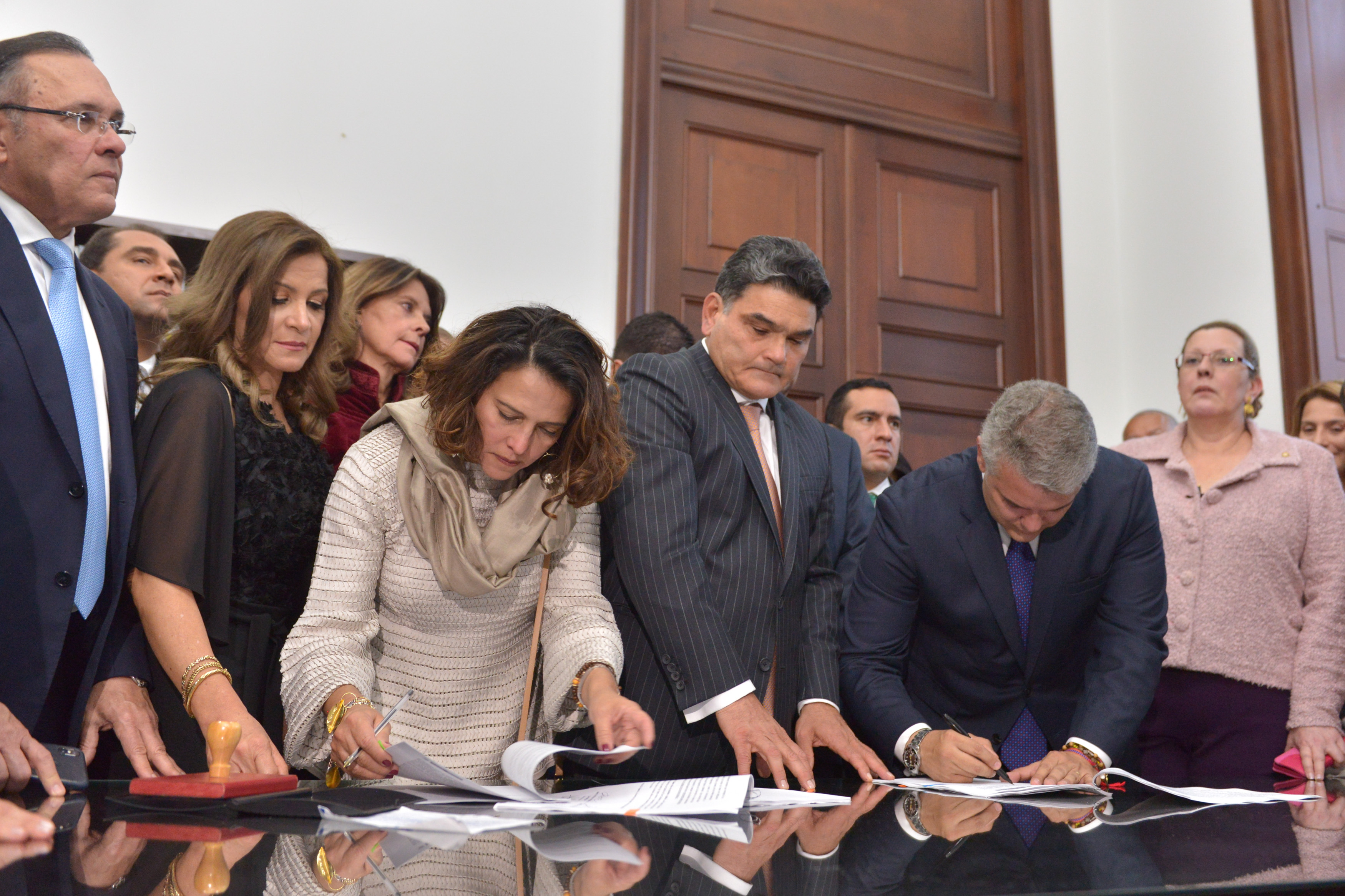 Gobierno Nacional radicó ante el Congreso proyecto de lucha contra la ...