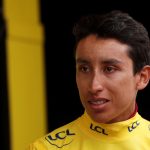 Egan rompe en llanto de pura felicidad en plena entrevista