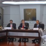 Foto: César Carrión - SIG
Al término del Consejo Nacional de Seguridad celebrado este martes en la Casa de Nariño, el Presidente Juan Manuel Santos anunció un plan de choque con el objeto de combatir seis delitos: microextorsión, microtráfico, minería ilegal, hurto, contrabando y homicidio. El plan durará 90 días y se aplicará en once capitales departamentales que concentran el 82 por ciento de esos delitos.