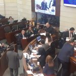 PIDEN RENUNCIA A MINDEFENSA