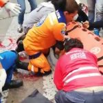 Dylan Cruz permanece a esta hora en el Hospital San Ignacio con pronóstico reservado luego de recibir un impacto en medio de maniobras del Esmad