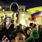 cacerolazo en Colombia
