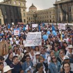 Contra de la despenalización del aborto se concentran en la Plaza de Bolívar
