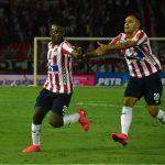 Cetre celebra anotación ante Jaguares