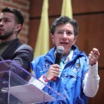 Primera persona infectada en Bogotá, se recuperó de coronavirus Claudia Lopez a los medios.3