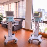 Minsalud hace entrega anticipada de ventiladores a la alcaldesa de Bogotá.5