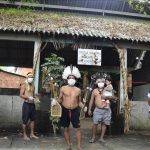 Comunidades indígenas que viven en Manaus, Amazonas, usan mascarilla de protección