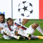 Neymar y Kylian Mbappé celebran el triunfo del PSG después del partido ante Atalanta por cuartos de final de la Liga de Campeones. David Ramos/ REUTERS