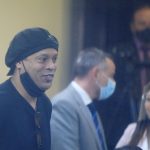 Ronaldinho durante una audiencia en Corte Suprema de Justicia en Asunción, Paraguay.  REUTERS/Jorge Adorno