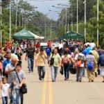 Venezolanos cruzan el puente internacional Simón Bolívar, en Cúcuta, en la frontera con Colombia. Archivo. Lokman İlhan - Agencia Anadolu