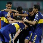 FEduardo Salvio, del Boca Junior, celebra con sus compañeros el primer gol del equipo. Fernando Vergara/Pool via REUTERS