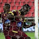 Sergio Mosquera de Deportes Tolima celebra el gol anotado a América de Cali, durante partido entre Deportes Tolima y América de Cali de la fecha 10 por la Liga BetPlay DIMAYOR I 2020 Foto: VizzorImage / Juan Torres / Cont.