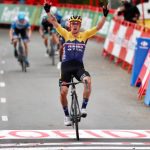 Primoz Roglič gano primera etapa de la vuelta