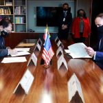 Con la firma de este acuerdo, se fortalecen y profundizan los lazos de amistad y cooperación judicial entre la Fiscalía de Colombia y el Gobierno de los Estados Unidos para enfrentar con contundencia las organizaciones criminales que afectan a las dos naciones.