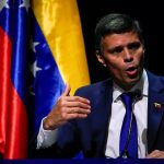 El opositor venezolano Leopoldo López en una rueda de prensa en Madrid. Oct 27, 2020. REUTERS/Juan Medina