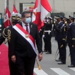 Foto de archivo de Manuel Merino tras jurar como presidente internino de Perú, en Lima. 
Nov 10, 2020.  REUTERS/Sebastian Castaneda
