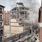 Fuerte explosión en un edificio en el centro de Madrid