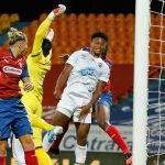 Agustin Vuletich del Medellín disputa el balón con Arley Bonilla de Patriotas durante partido por la fecha 2 entre Deportivo Independiente Medellín y Patriotas Boyacá como parte de la Liga BetPlay DIMAYOR 2021 jugado en el estadio Atanasio Girardot de la ciudad de Medellín. Foto VizzorImage / Donaldo Zuluaga / Cont