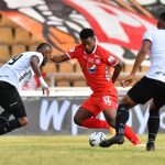 Aldair Rodriguez del América y Carlos Ramirez de Águilas Doradas durante partido por la fecha 2 como parte de la Liga BetPlay DIMAYOR I 2021 entre América de Cali y Águilas Doradas Rionegro jugado en el estadio Francisco Rivera Escobar de la ciudad de Palmira. Foto  VizzorImage / Nelson Rios / Cont