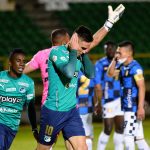 Agustín Palavecino del Cali celebra después de anotar el primer gol de su equipo durante el partido entre Boyacá Chicó y Deportivo Cali por la fecha 4 de la Liga BetPlay DIMAYOR 2021 jugado en el estadio La Independencia de Tunja. Foto VizzorImage / Edward Leguizamón / Macgiver Barón / Cont.