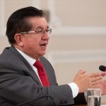 Ministro de Salud de Colombia, Fernando Ruiz Gómez.