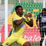 Henry Castillo de Atlético Bucaramanga, celebra el gol anotado al Deportivo Pereira durante partido entre Atlético Bucaramanga y Deportivo Pereira de la fecha 7 por la Liga BetPlay DIMAYOR I 2021, jugado en el estadio Alfonso Lopez de Bucaramanga.  Foto VizzorImage / Jaime Moreno / Cont.