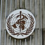El logo de la Organización Mundial de la Salud en Ginebra.   REUTERS/Denis Balibouse/File Photo