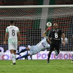 Jefferson Duque del Atlético Nacional de gol de tiro penalty dio el triunfo a su equipo durante partido por la fecha 12 entre Atlético Nacional y Atlético Junior como parte de la Liga BetPlay DIMAYOR 2021 jugado en el estadio  Atanasio Girardot de Medellín Foto VizzorImage / Luis Benavides / Contribuidor