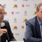 Ernesto Lucena, ministro del Deporte (izq.), junto a Ramón Jesurún, presidente de la Federación Colombiana de Fútbol. Foto: Twitter de la DImayor